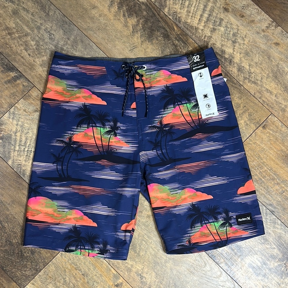 HURLEY Men's Phantom Tropical Sunset Swim Shorts, Size 32, NWT
